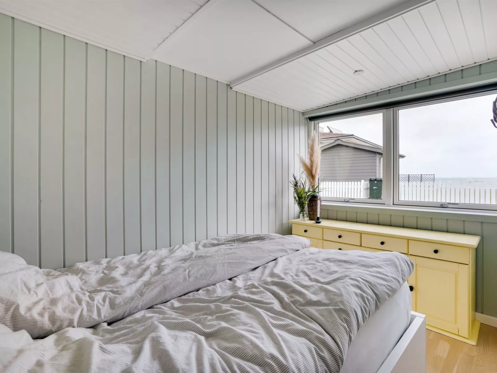 "Pedersen" - 50m from the sea-Binnen