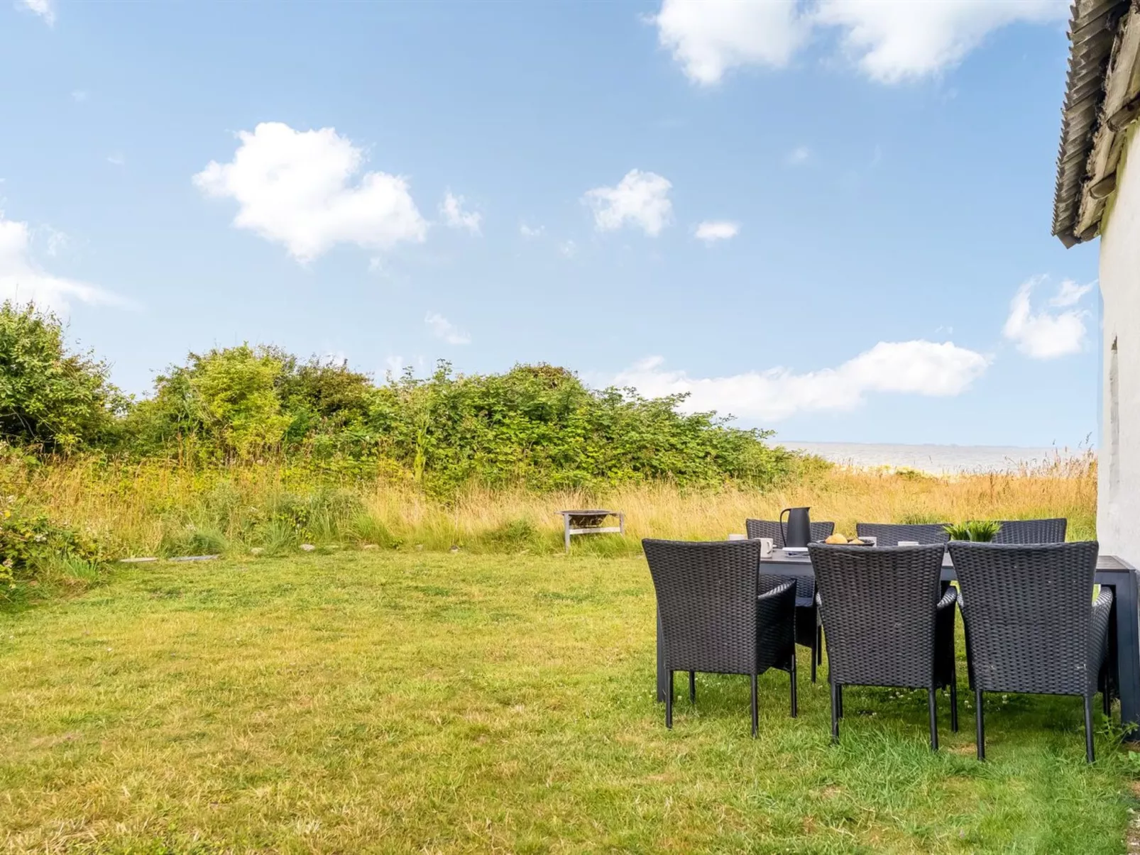 "Agrippa" - 30m to the fjord-Buiten