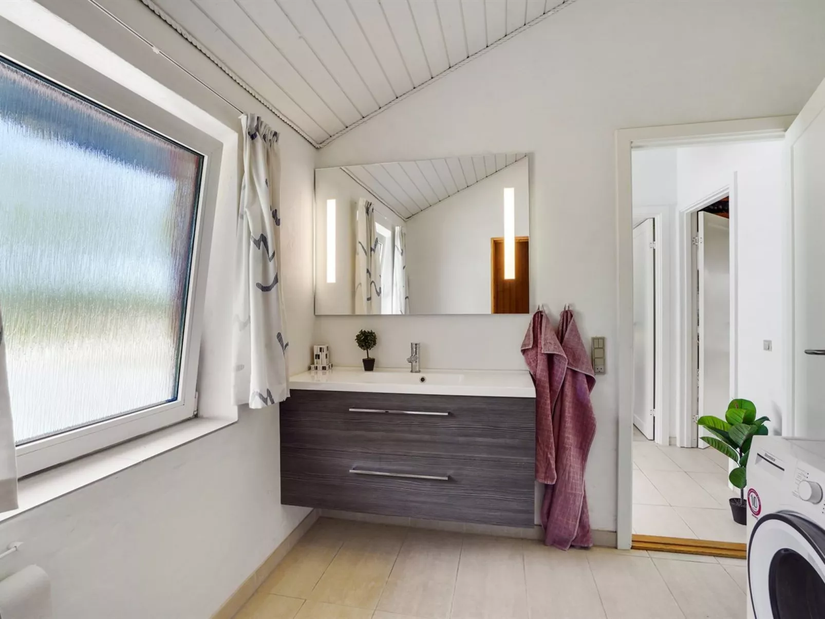 "Germund" - 900m from the sea-Binnen