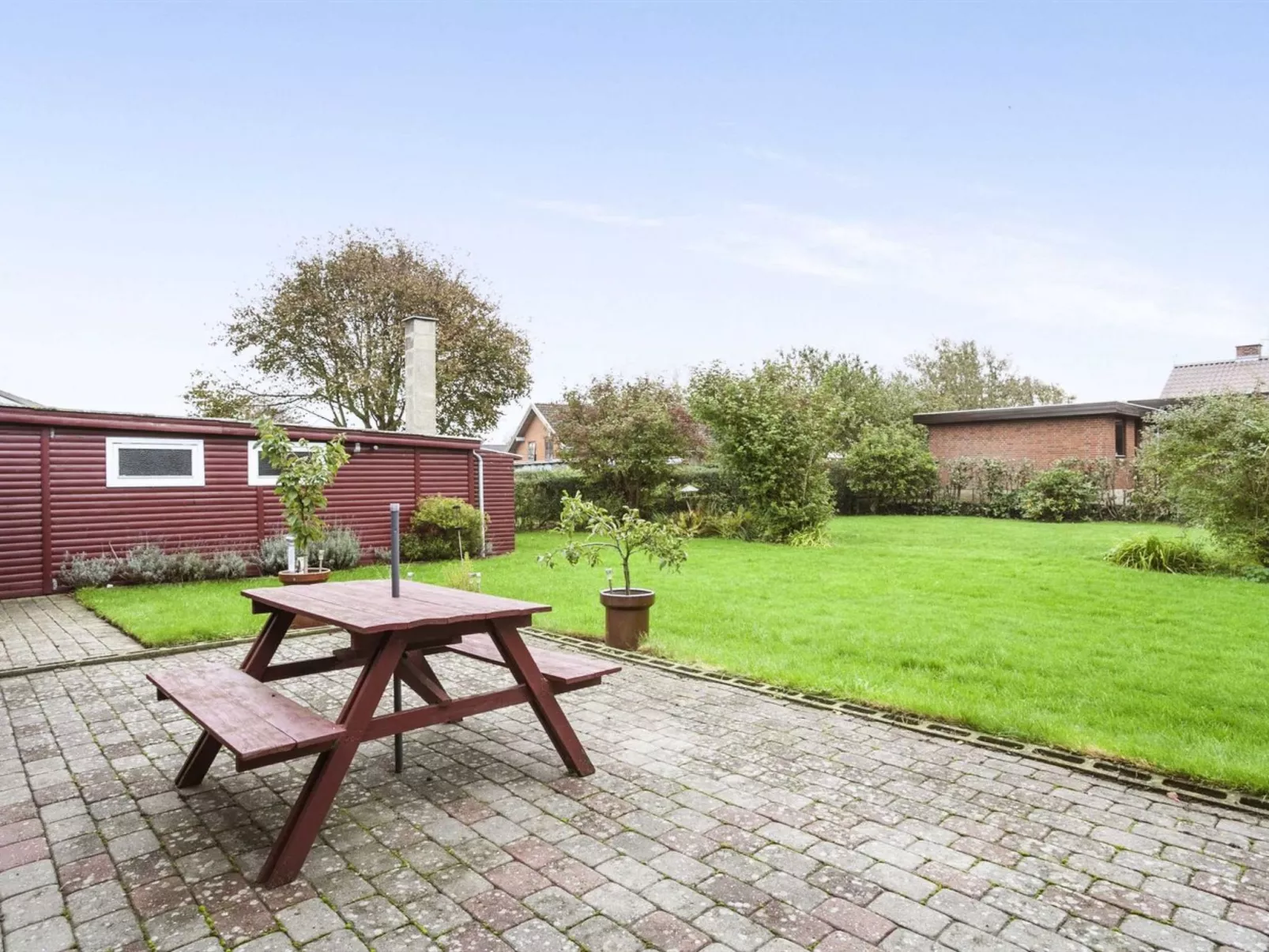 "Harrieth" - 16km from the sea-Buiten