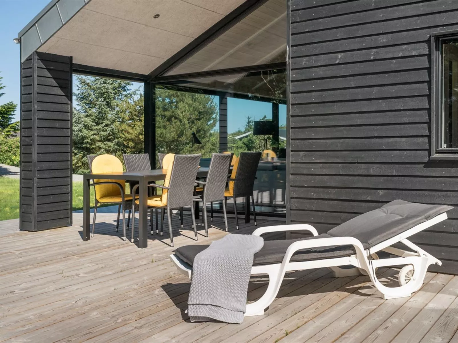 "Ilmarinen" - 561m from the sea-Buiten