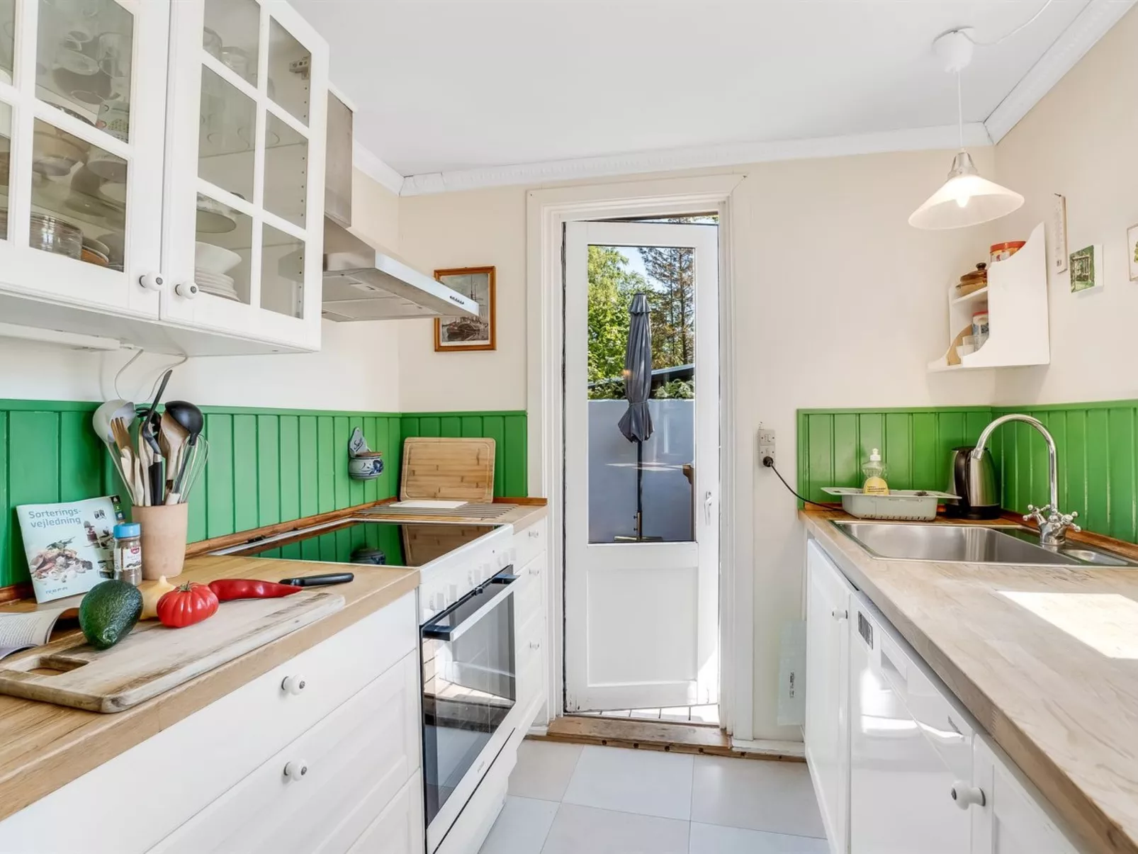 "Carly" - 100m from the sea-Binnen