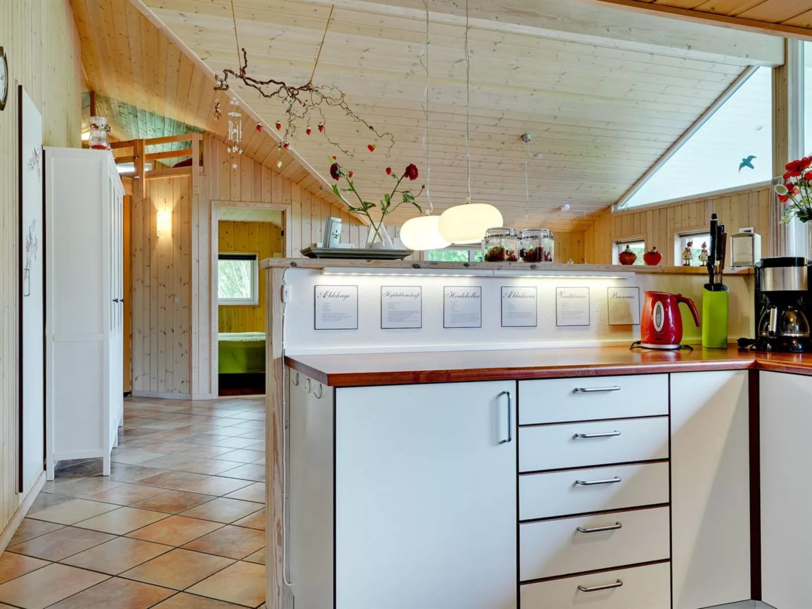 "Ulrikke" - 12km from the sea-Binnen