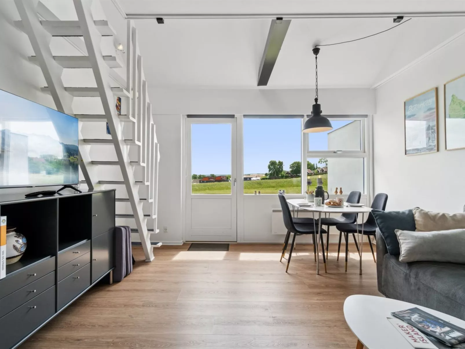 "Kuisma" - 300m from the sea - Binnen