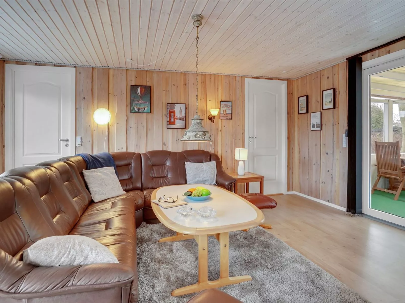 "Winona" - 300m from the sea-Binnen