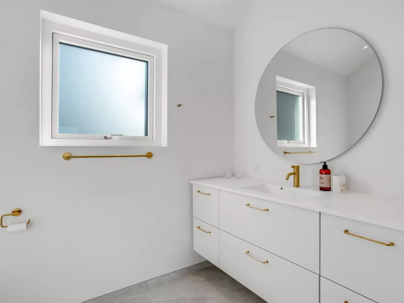 "Edmond" - 995m from the sea-Binnen