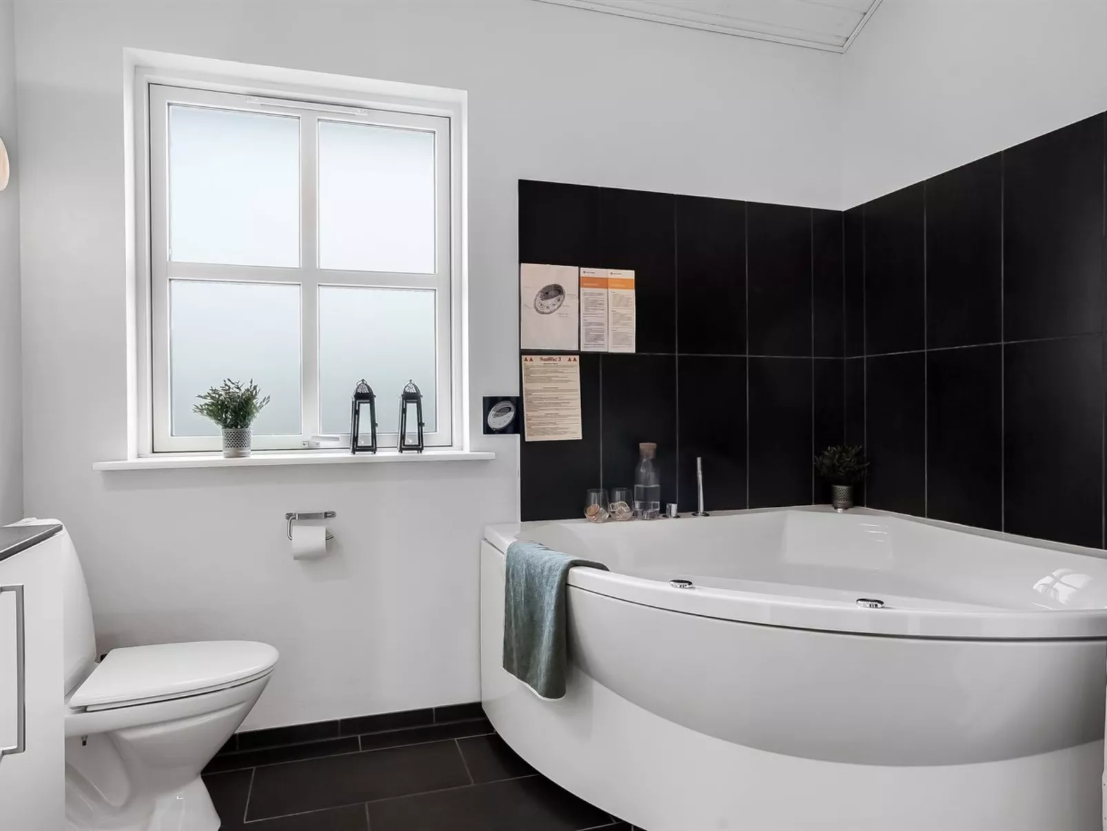 "Eskil" - 656m from the sea-Binnen