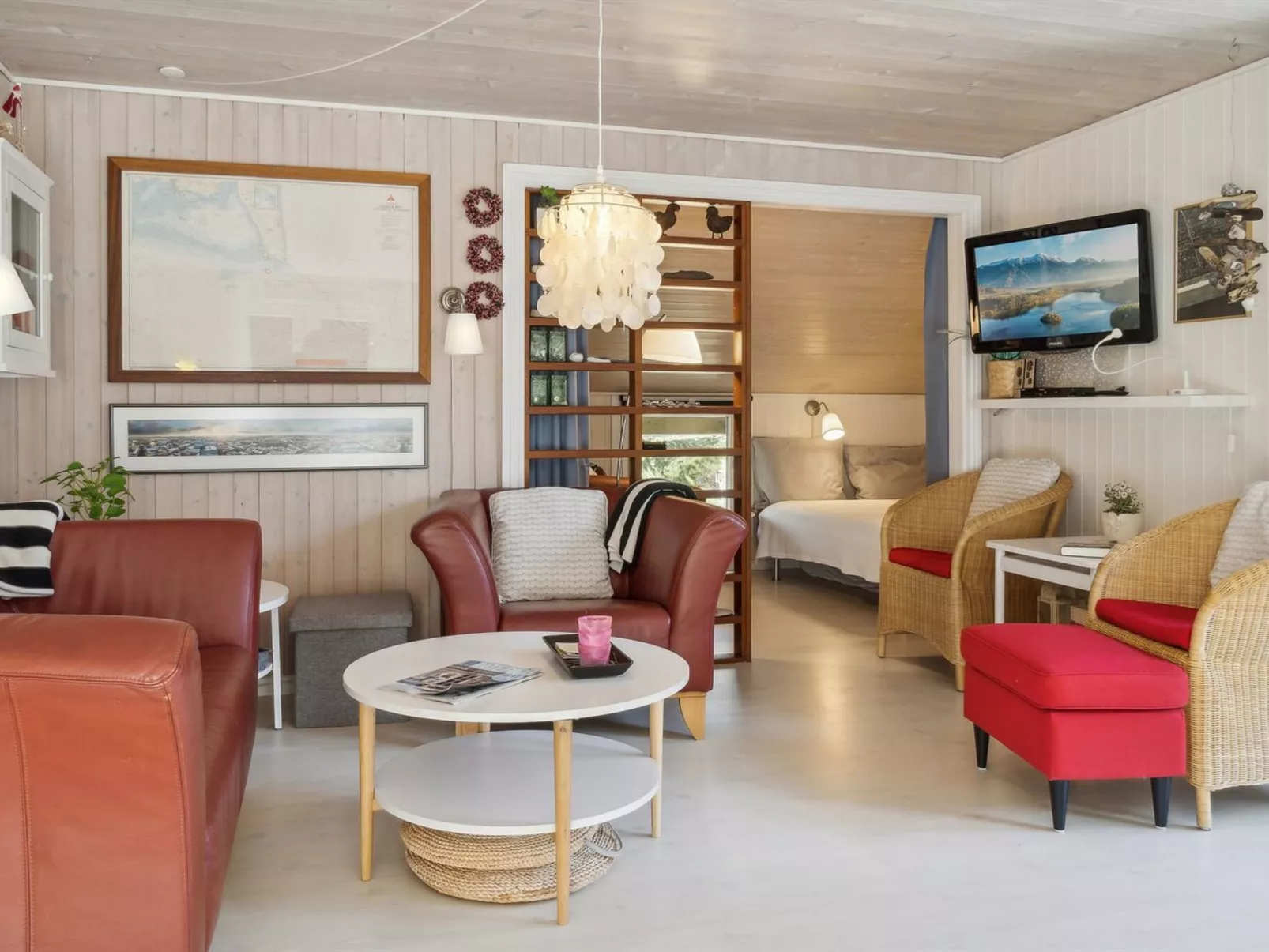 "Arild" - 10m from the sea-Binnen