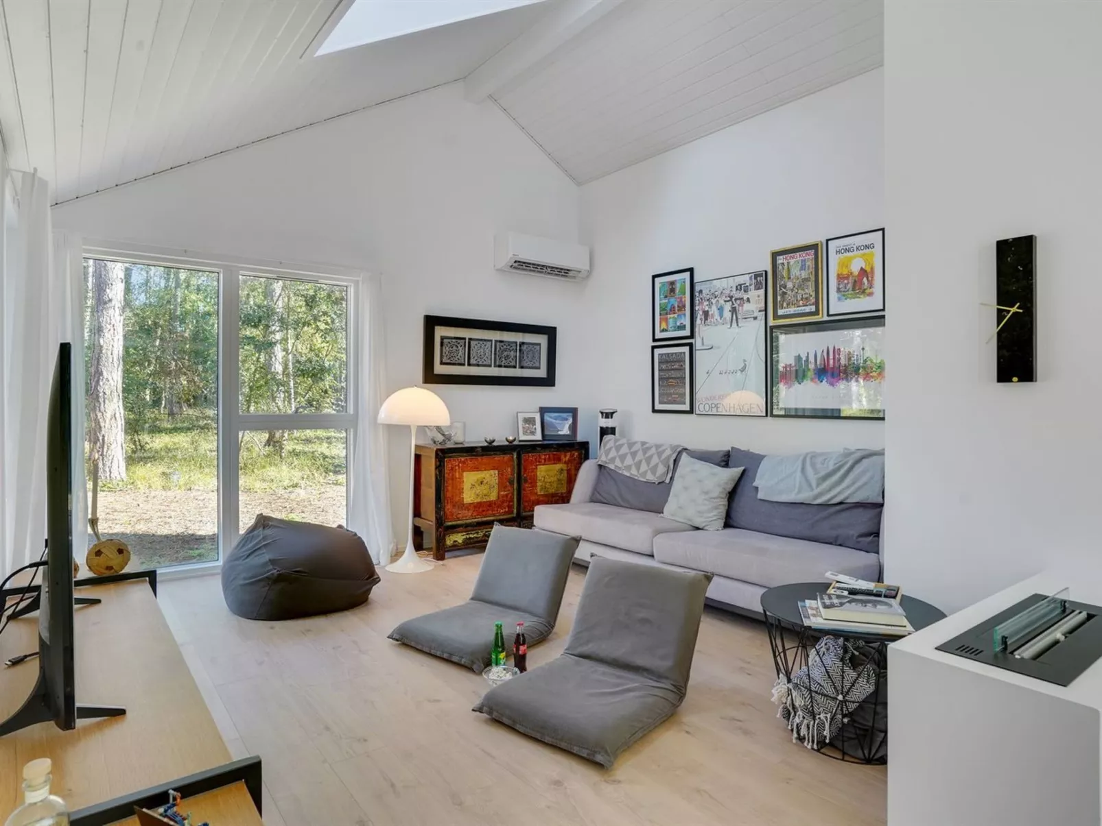 "Iwa" - 475m from the sea-Binnen