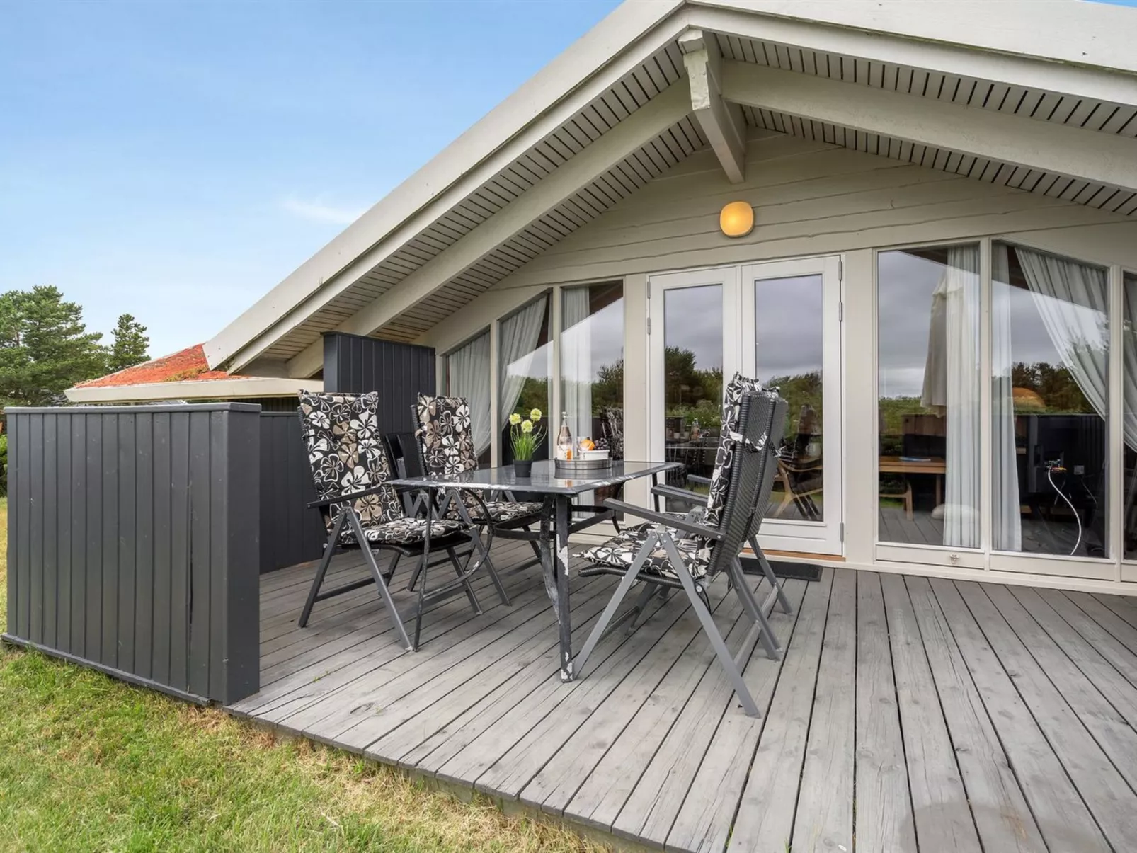 "Bryniulf" - 1.8km from the sea-Buiten