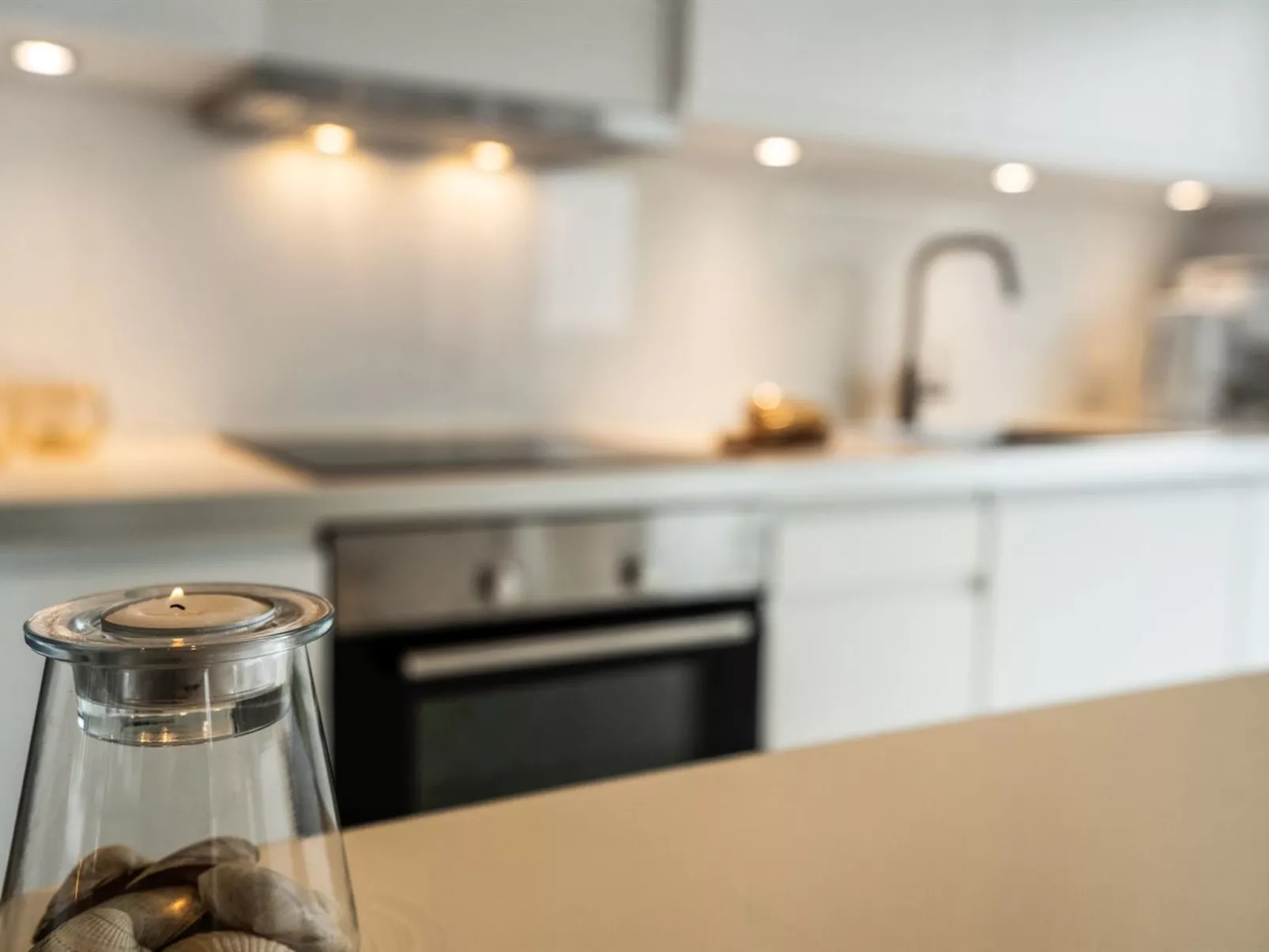 "Tatiane" - 1.5km from the sea-Binnen