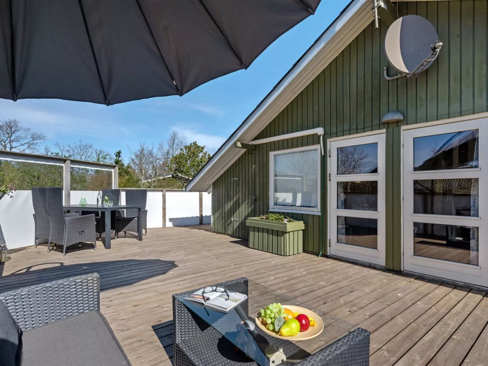 "Hannah" - 300m to the fjord-Buiten