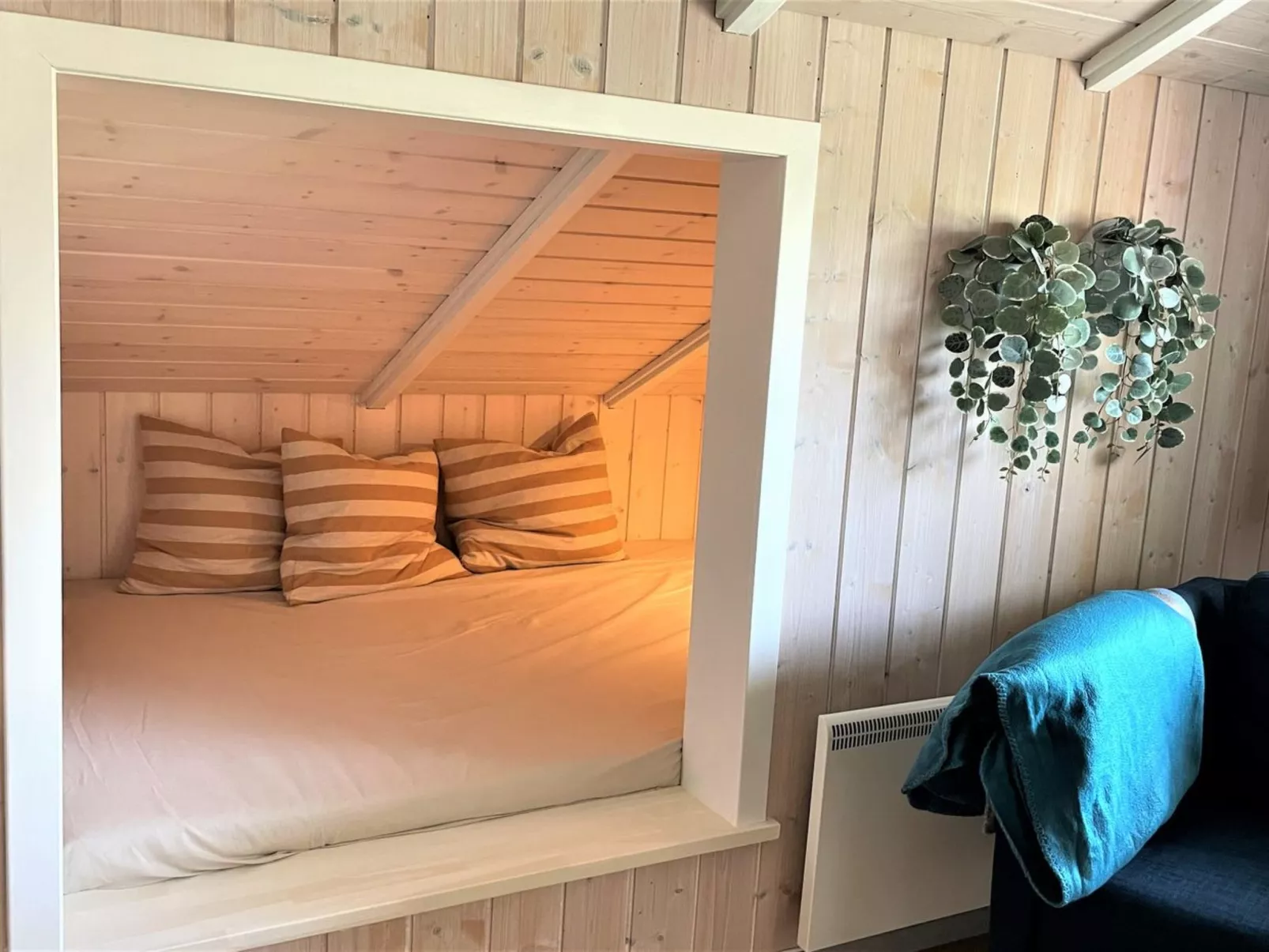 "Danna" - 850m to the fjord-Binnen