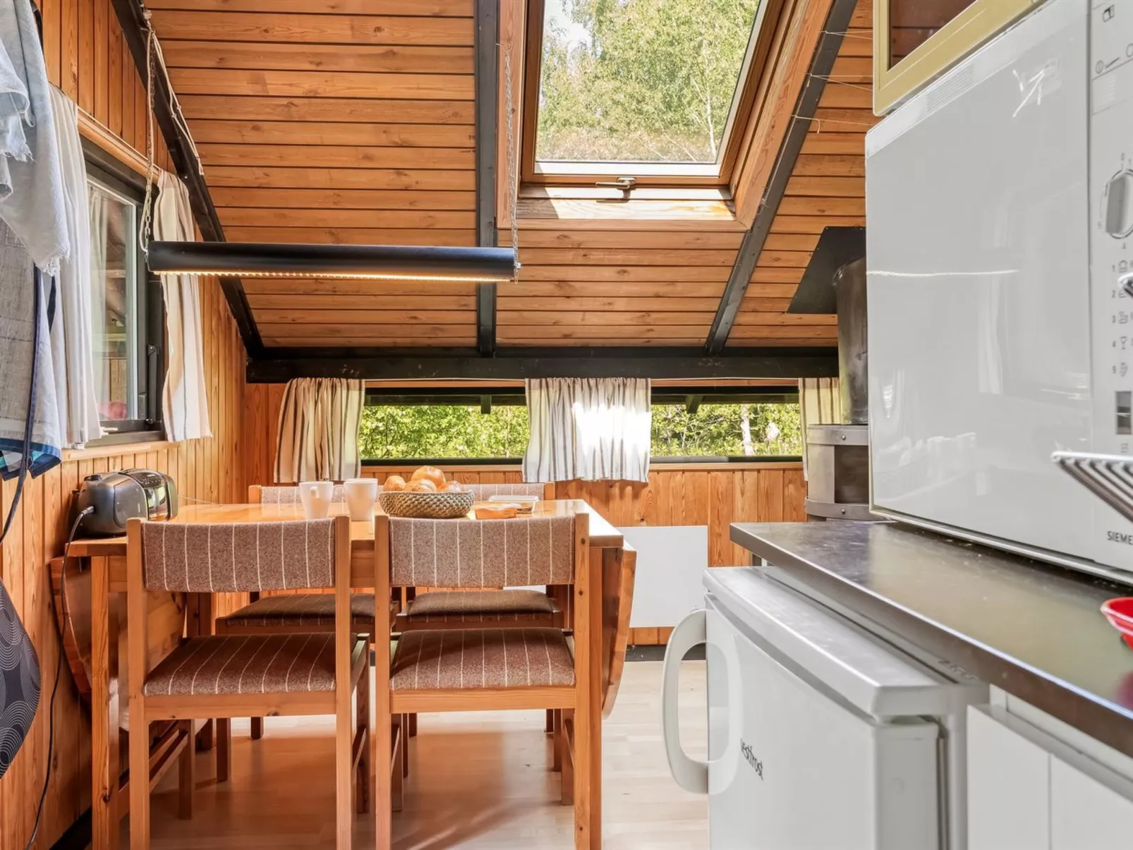 "Elfrieda" - 1.6km from the sea-Binnen