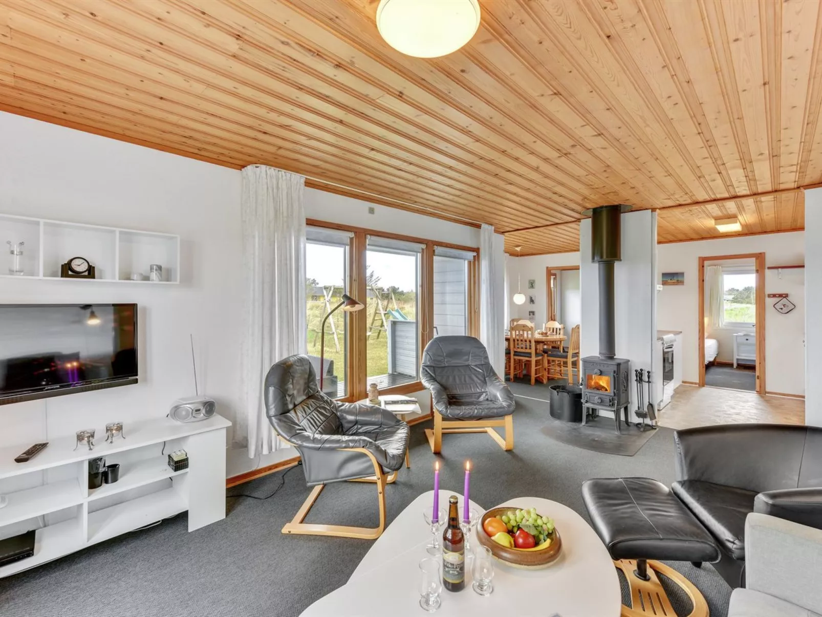 "Trineke" -  from the sea-Binnen