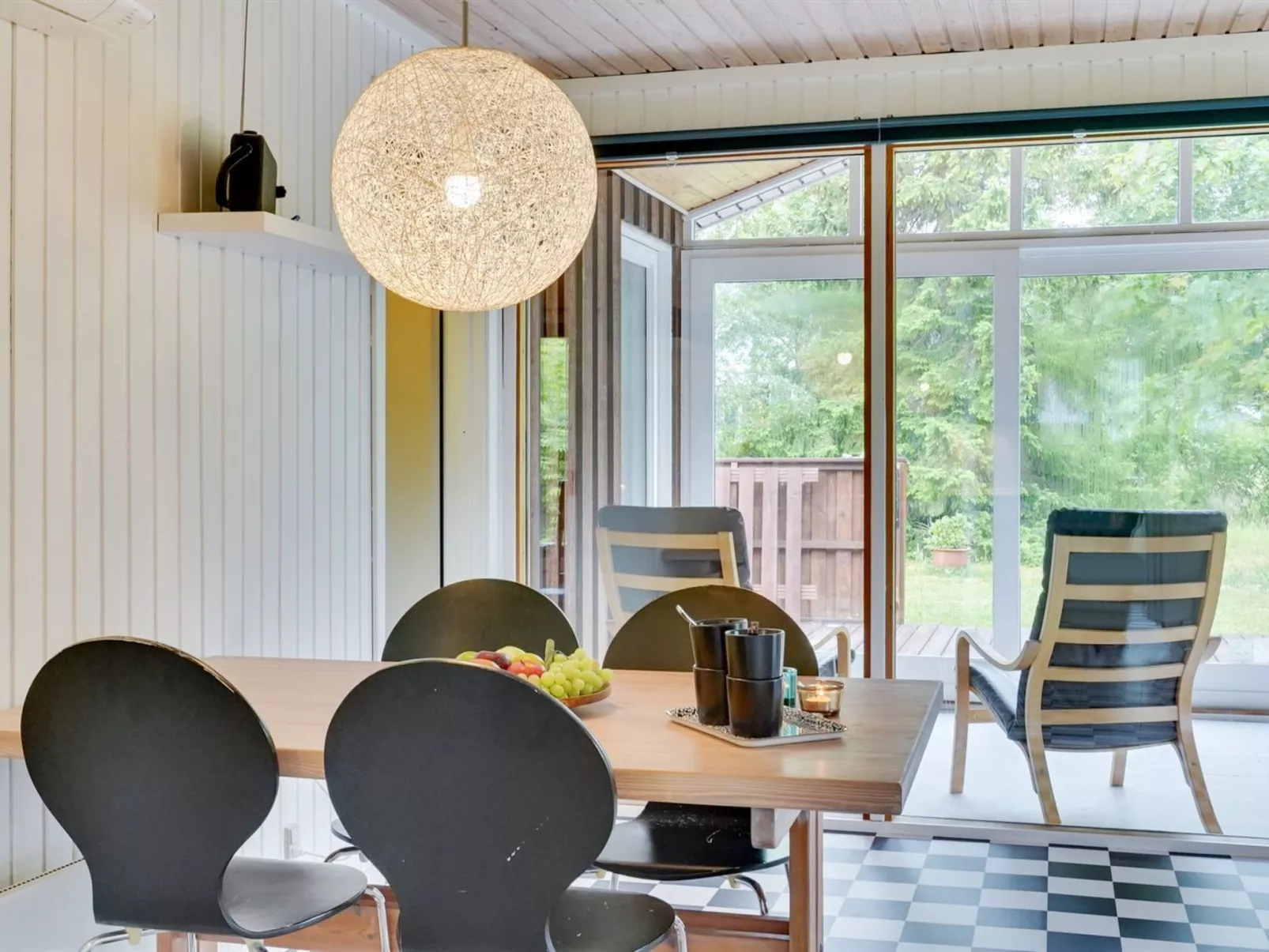 "Soraya" - 700m to the fjord-Binnen