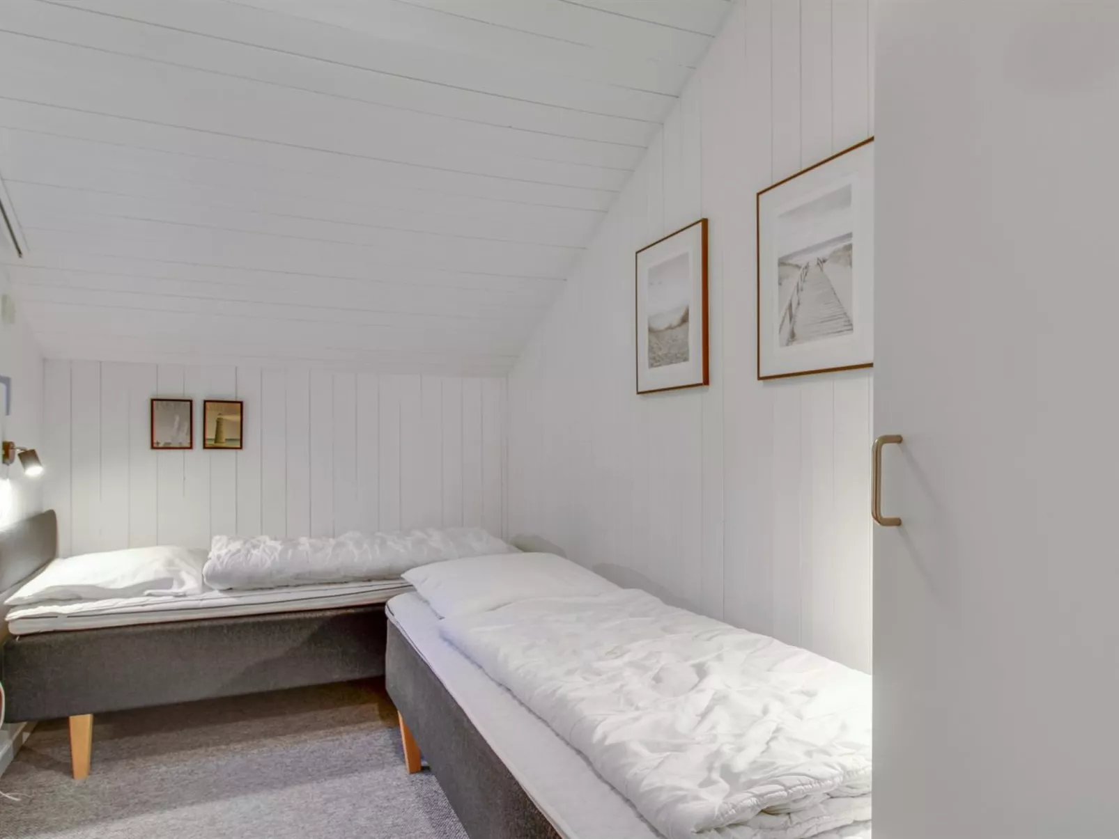 "Jensen" - 700m to the fjord-Binnen