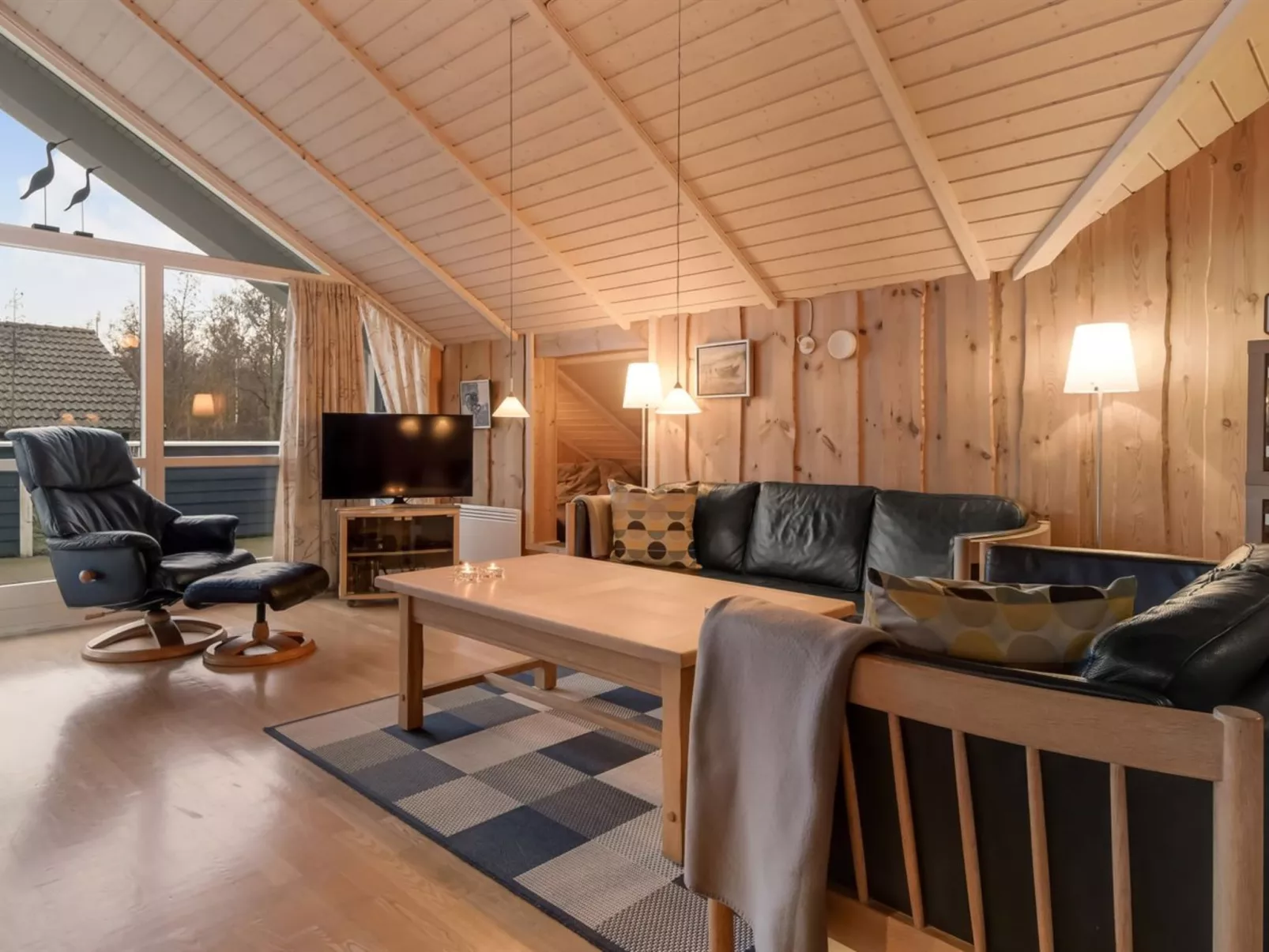 "Thit" - 1.2km to the fjord-Binnen