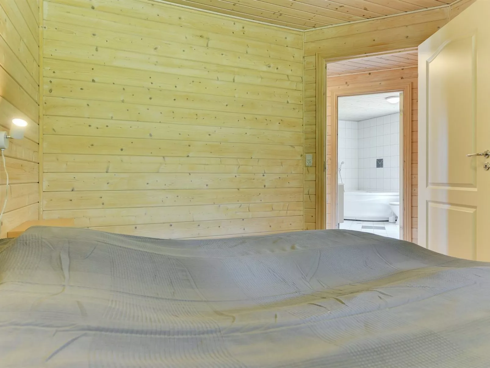 "Fenja" - 500m to the fjord-Binnen