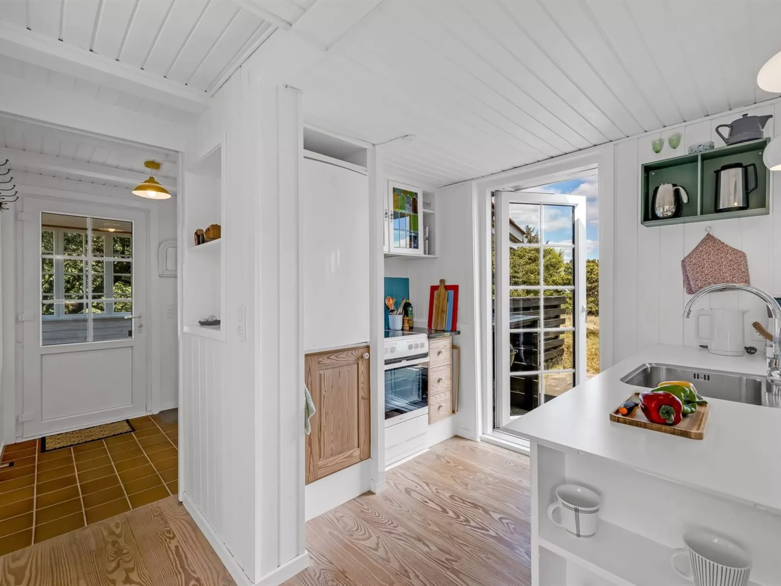 "Neija" - 800m from the sea-Binnen