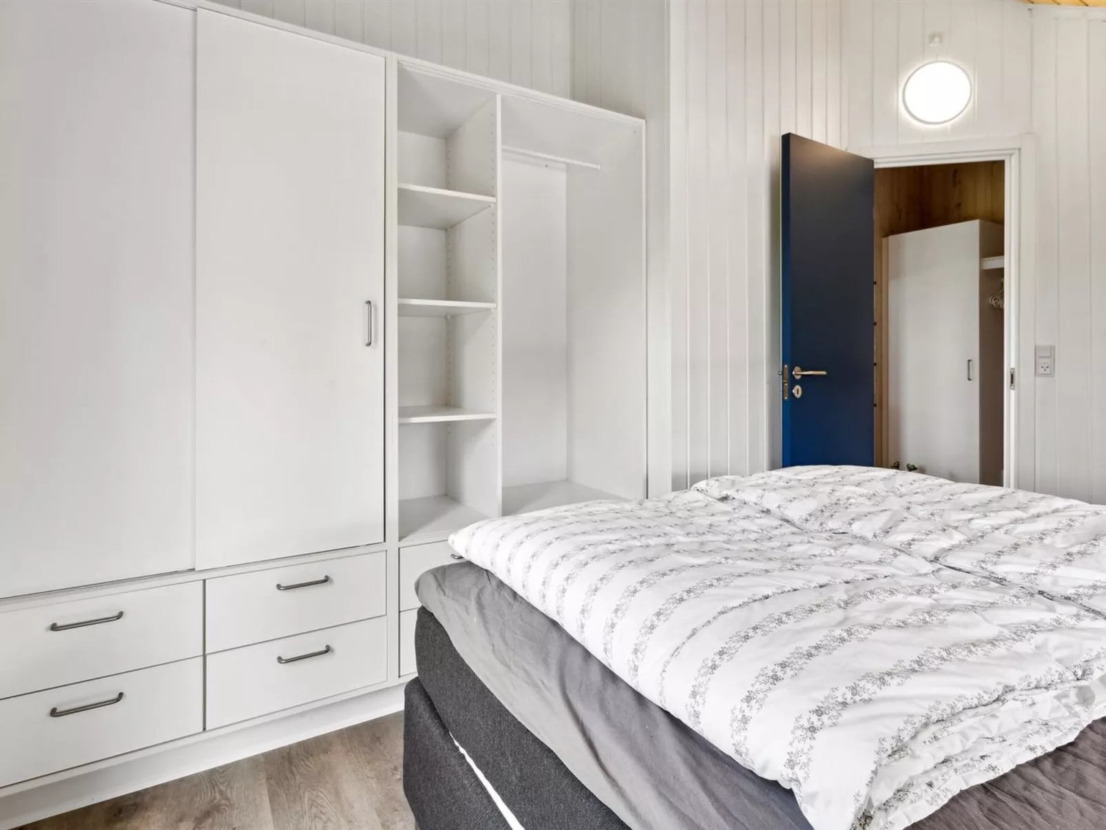 "Aarne" - 300m from the sea-Binnen