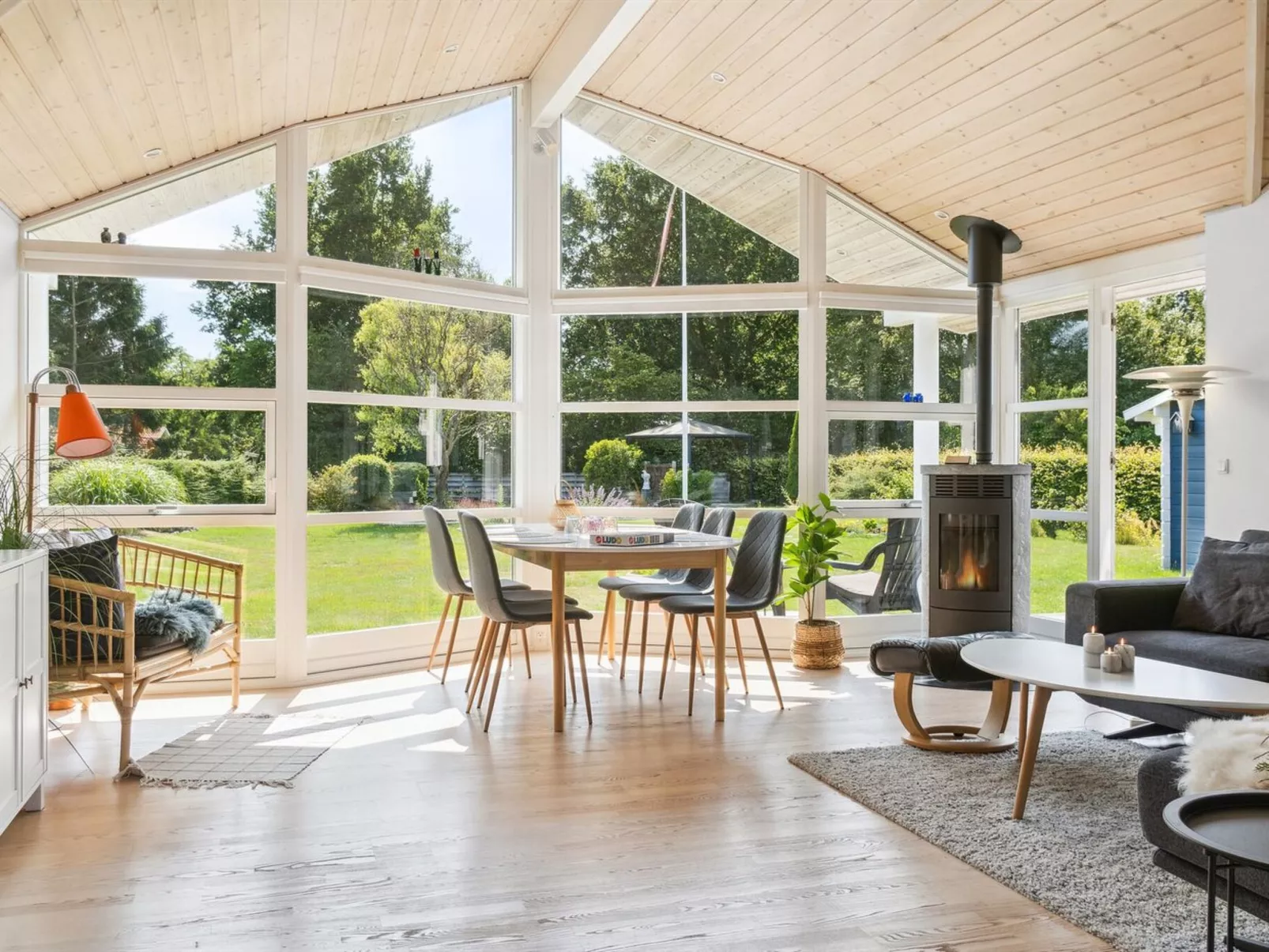 "Asvalde" - 200m to the fjord-Binnen