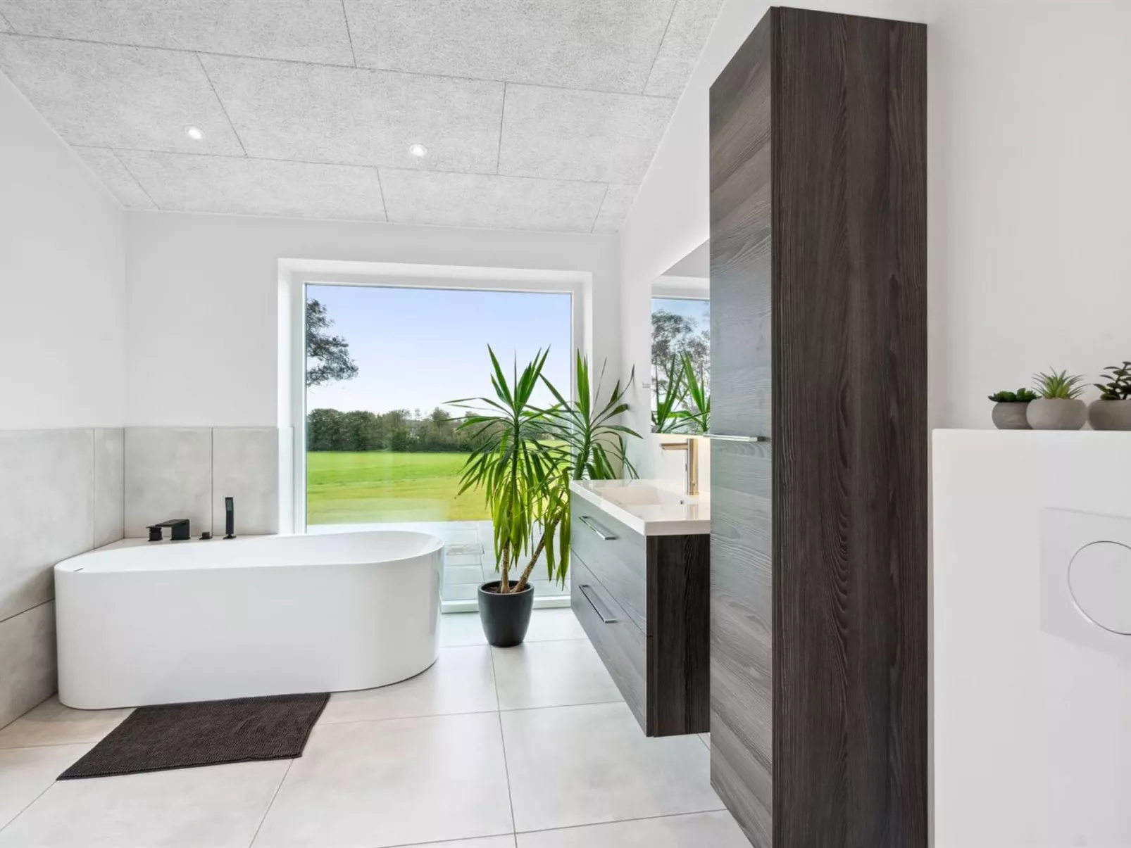 "Landuin" - 30km from the sea-Binnen