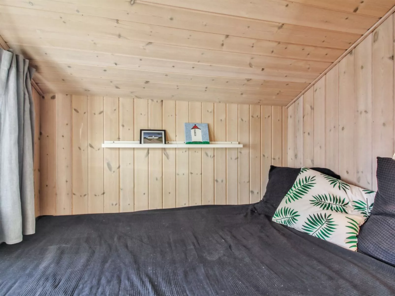 "Freda" - 400m from the sea-Binnen