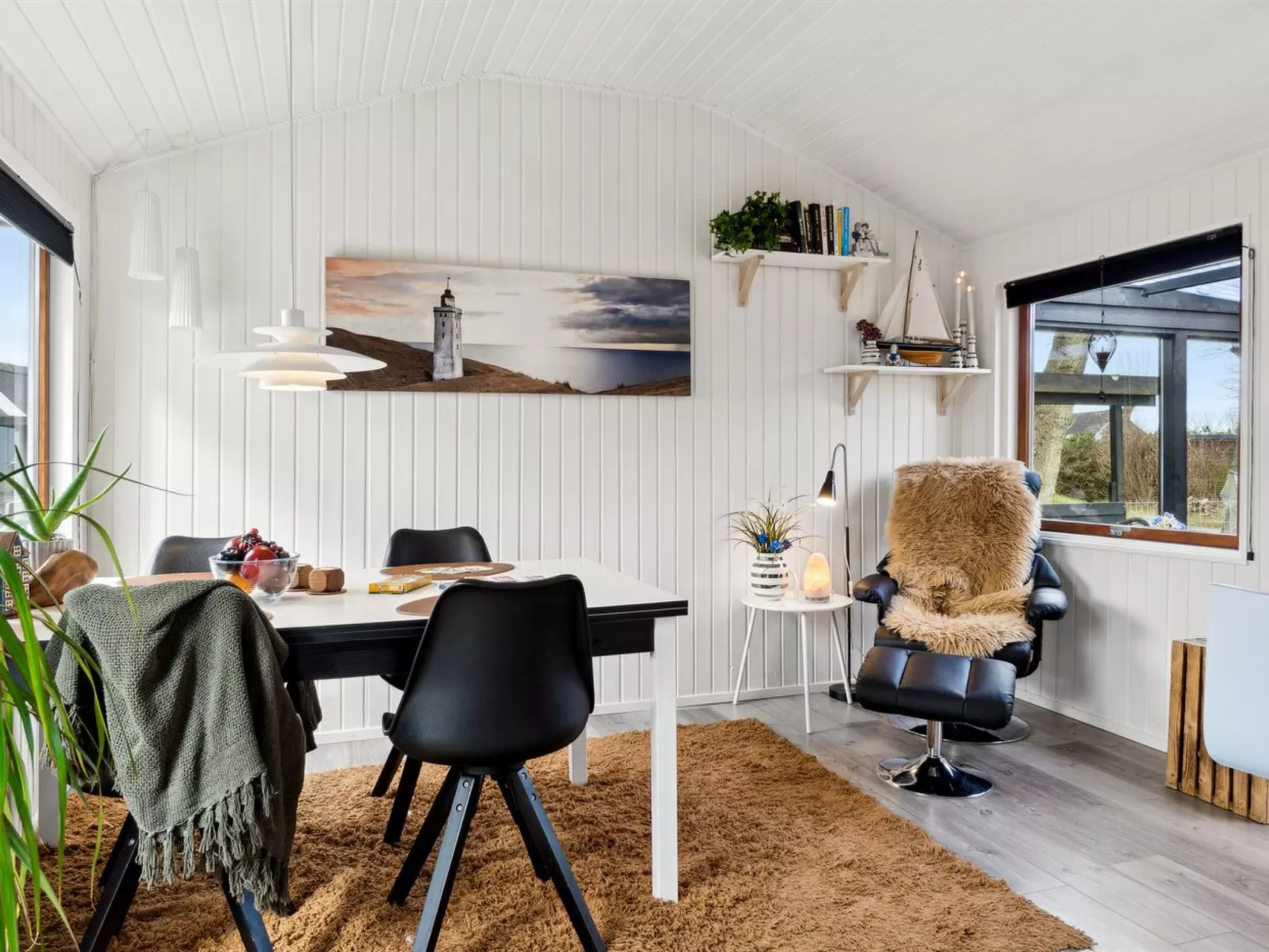 "Tjarven" - 300m from the sea-Binnen