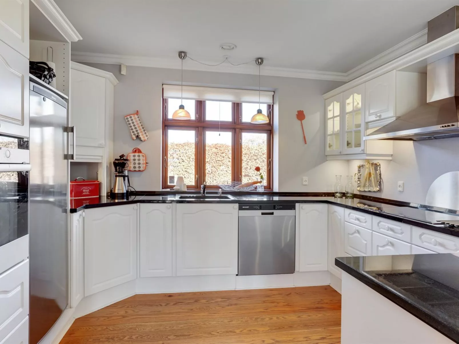 "Iarund" - 500m to the fjord-Binnen