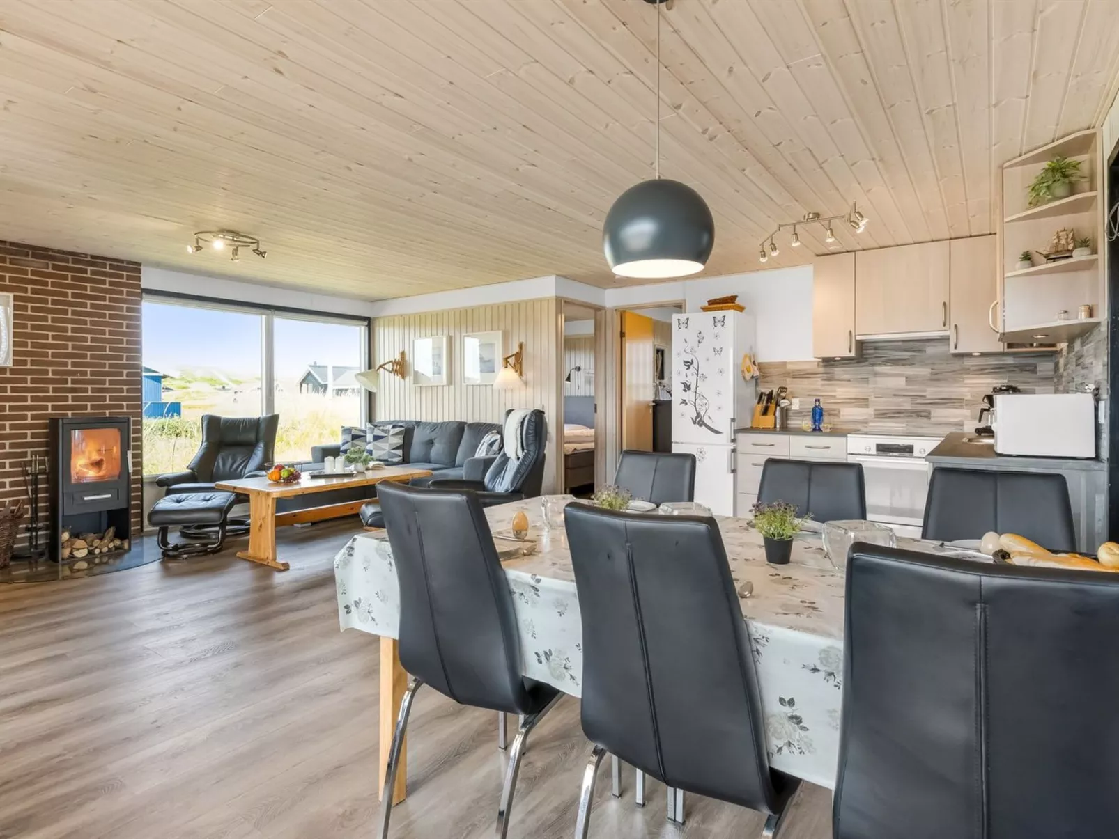 "Signhild" -  from the sea-Binnen