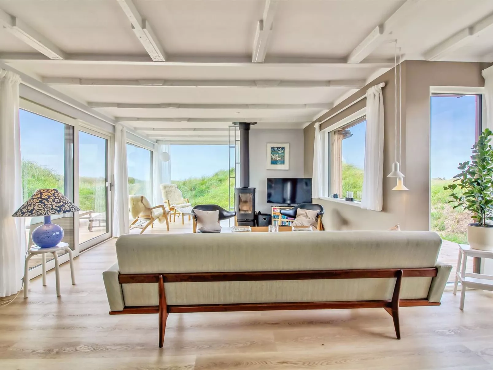 "Hoat" - 300m from the sea-Binnen