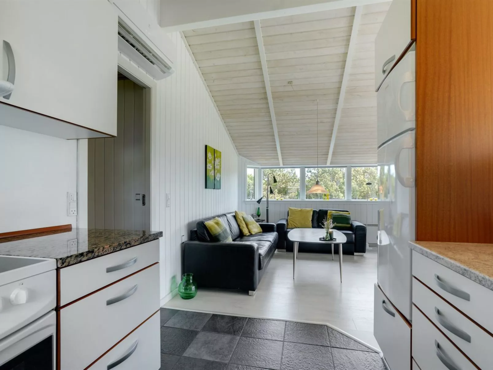 "Thove" - 600m from the sea-Binnen