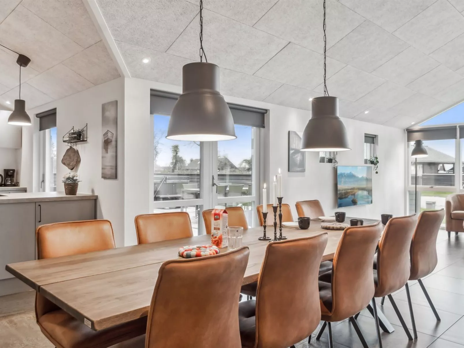 "Clare" - 100m from the sea-Binnen