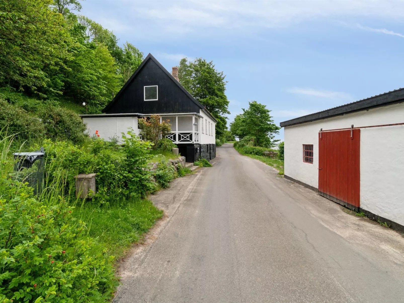 "Scarlet" - 5m from the sea-Buiten