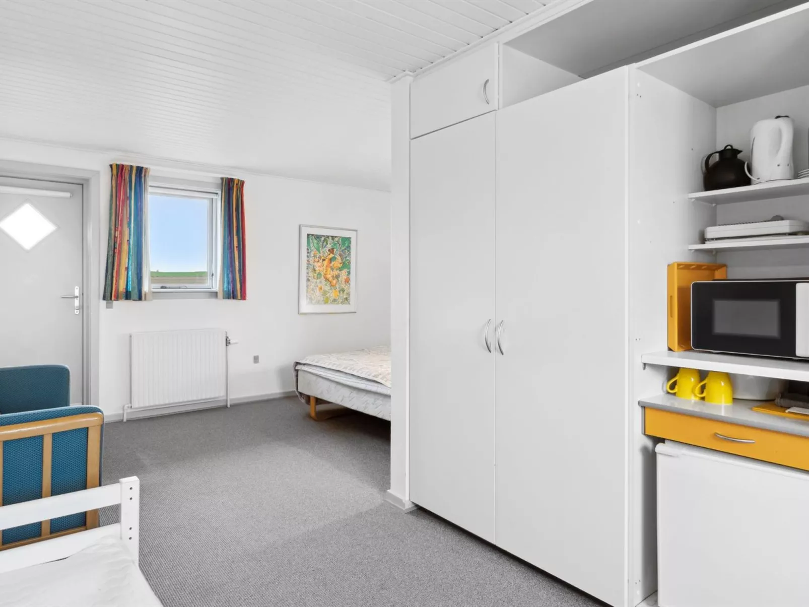 "Annli" - 800m to the fjord-Binnen