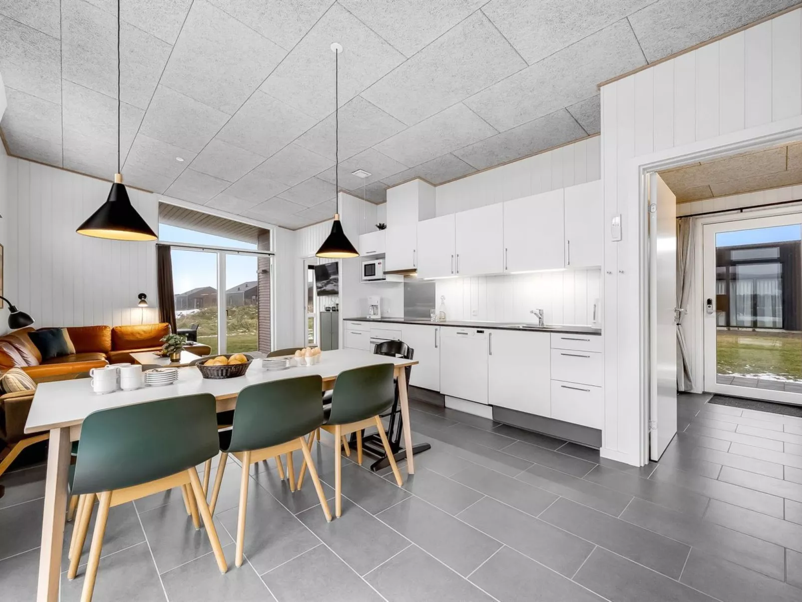 "Winder" - 500m from the sea-Binnen