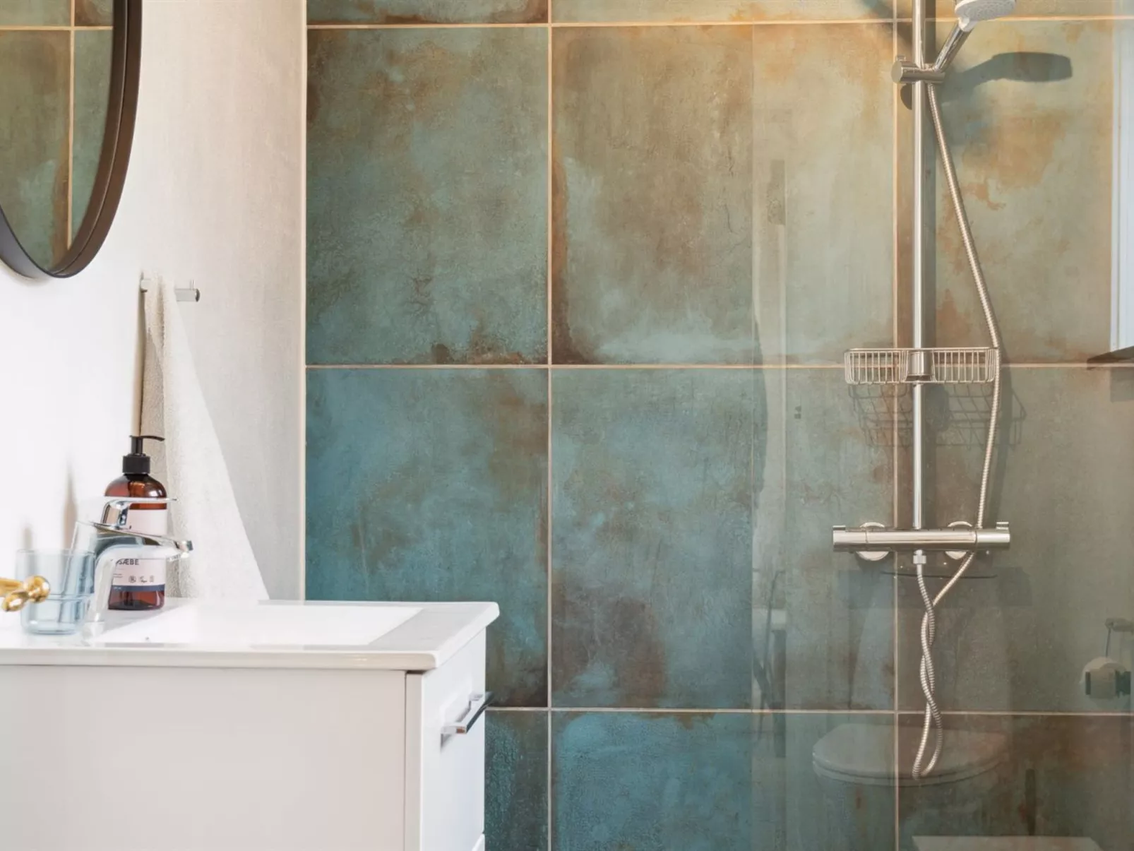 "Birtir" - 750m from the sea-Binnen