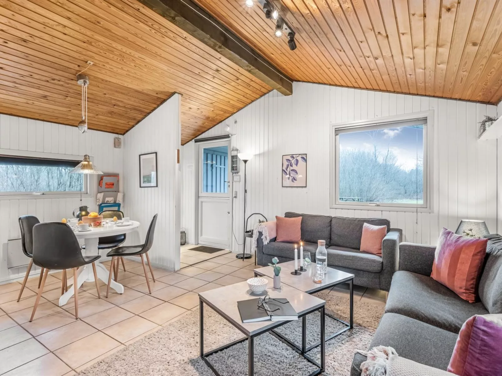 "Barni" - 11km from the sea-Binnen