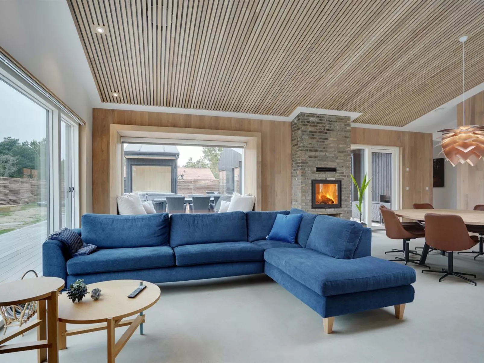 "Toyah" - 400m from the sea-Binnen