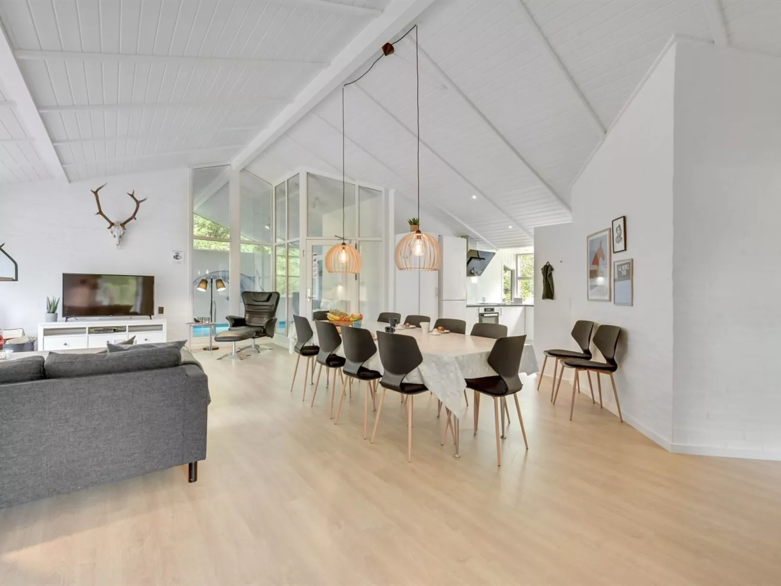 "Liviana" -  from the sea-Binnen