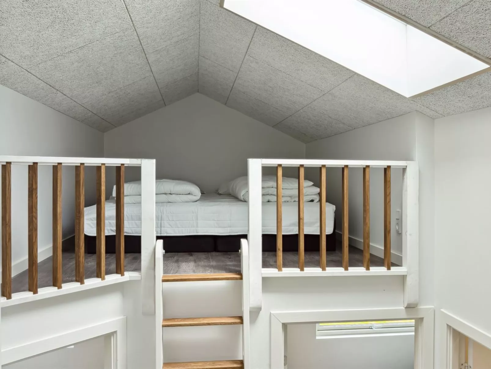 "Stygg" - 75m from the sea-Binnen