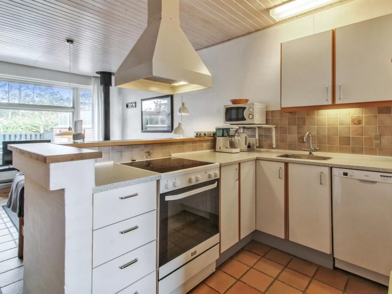 "Rufina" - 3.5km from the sea-Binnen