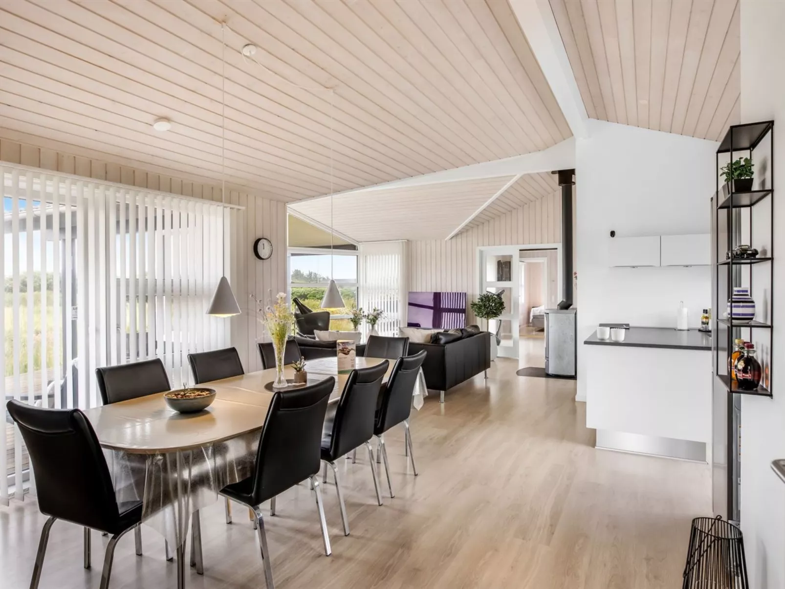 "Lennart" - 300m from the sea-Binnen