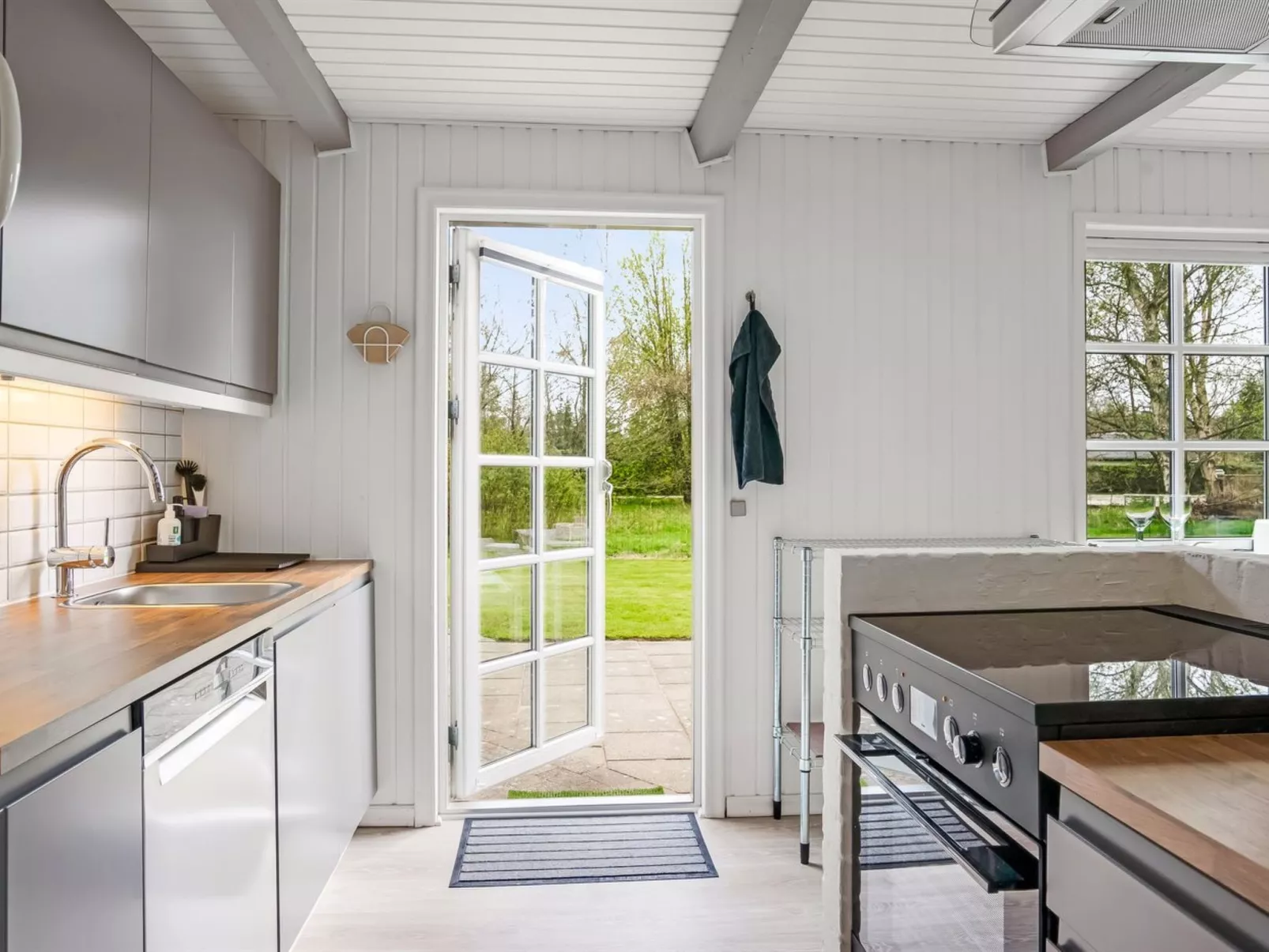 "Hinrich" - 750m from the sea-Binnen