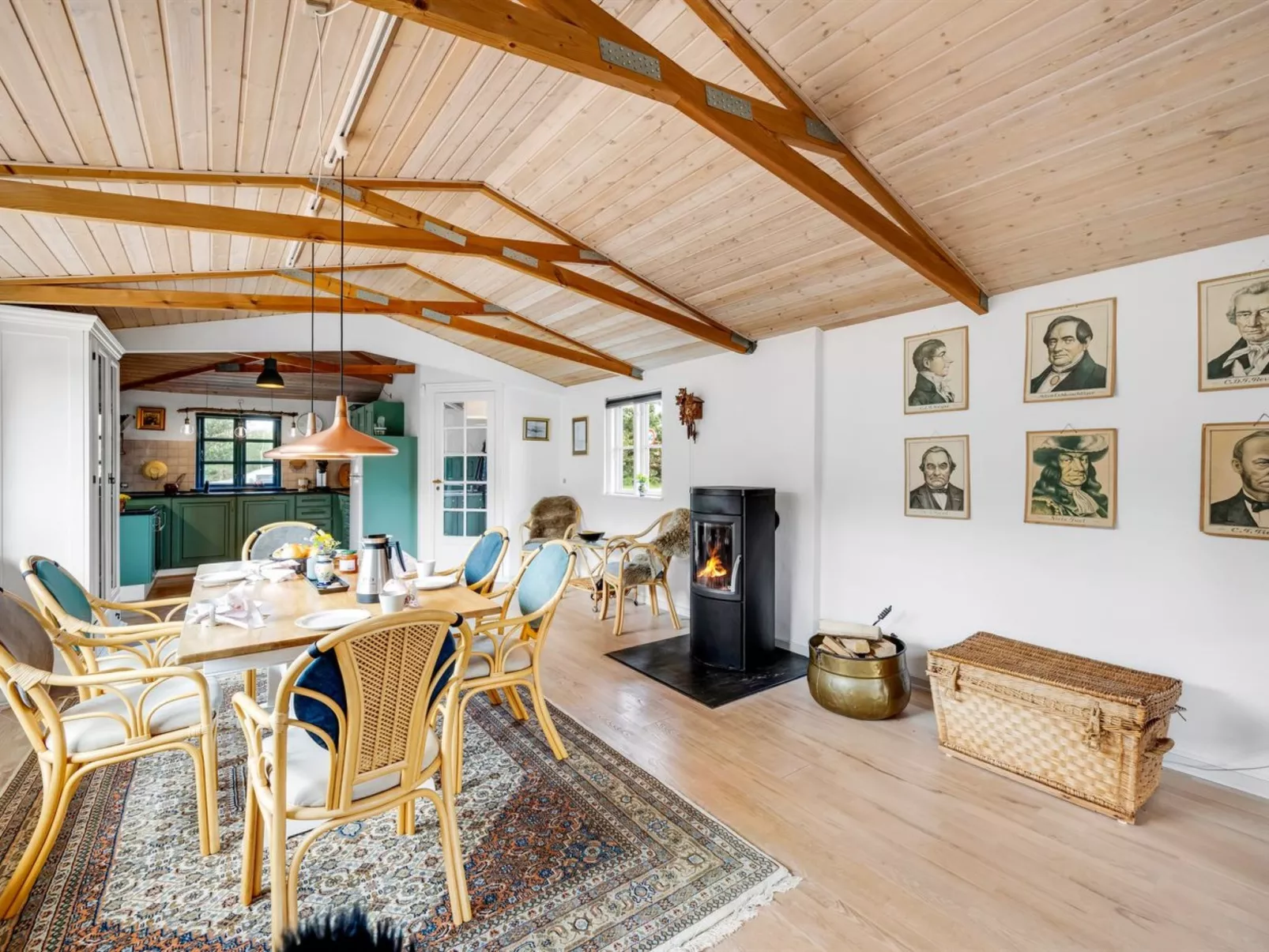 "Aviaya" - 350m from the sea-Binnen