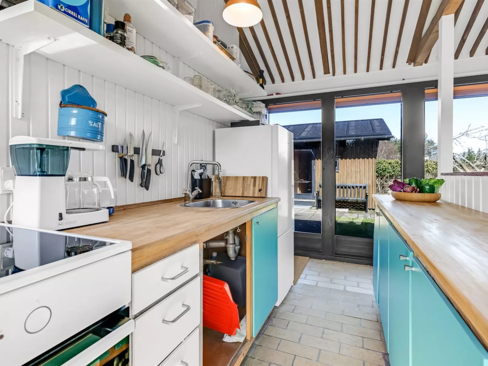 "Amarie" - 1km from the sea-Binnen