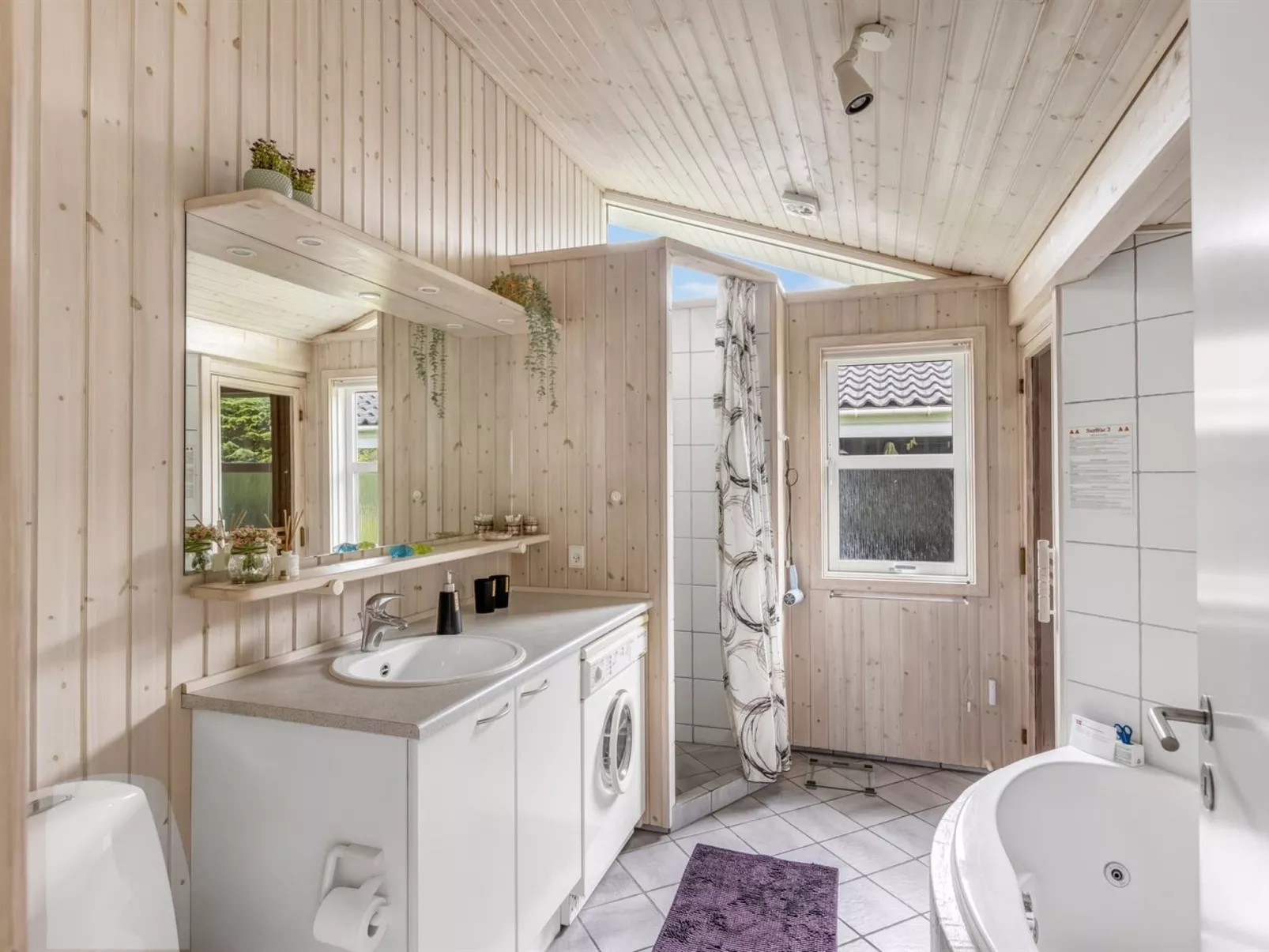 "Anouk" - 2km from the sea-Binnen