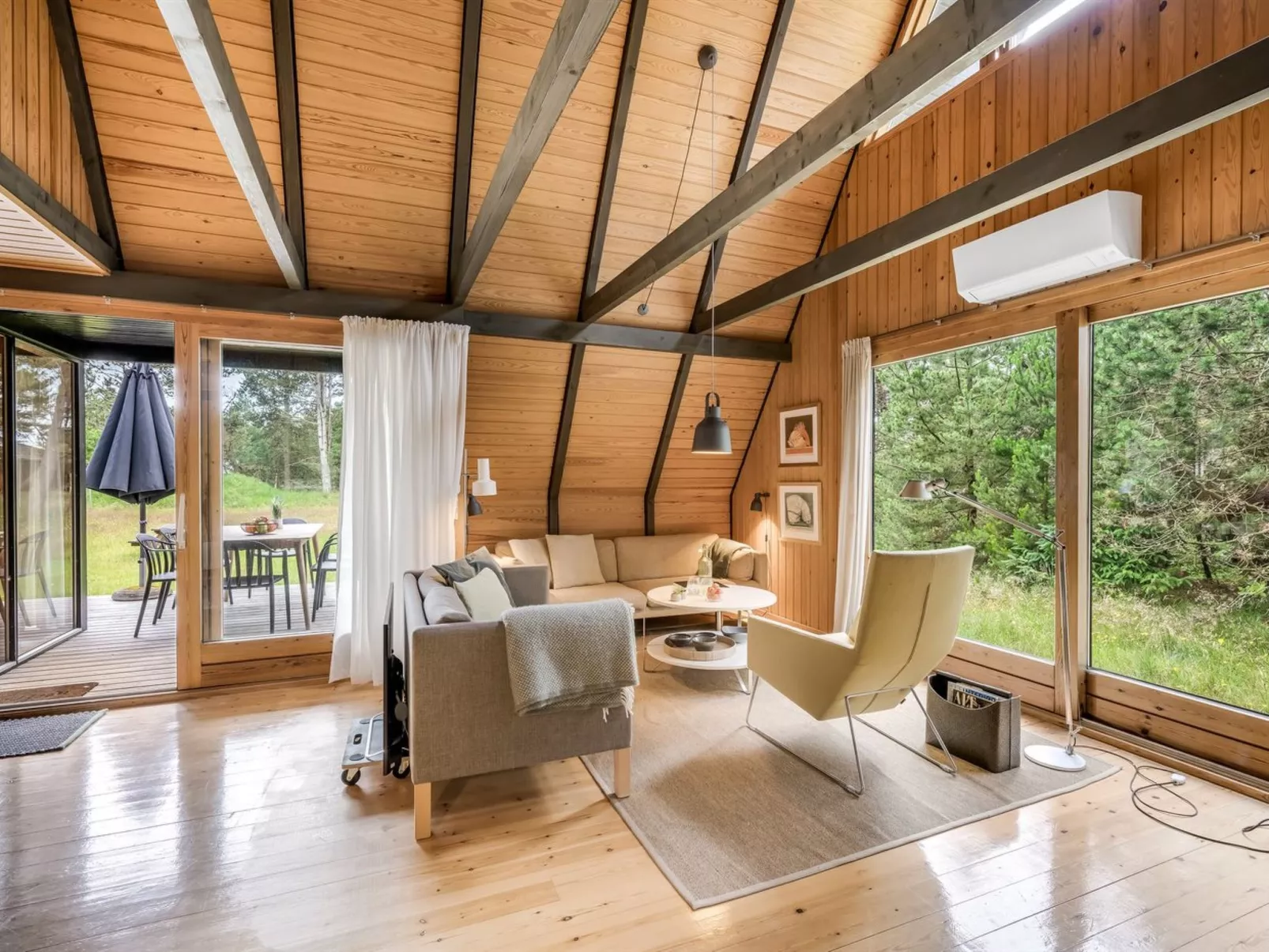 "Peta" - 1.6km from the sea-Binnen