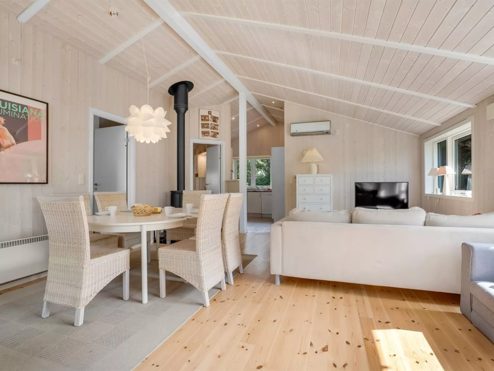 "Nashota" - 600m from the sea-Binnen